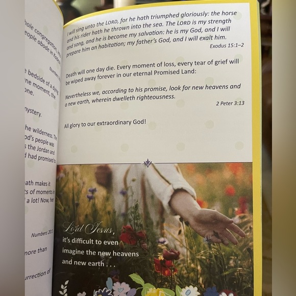 Ordinary Moments Extraordinary God Devotional Prayer Journal for Women - Picture 5 of 8